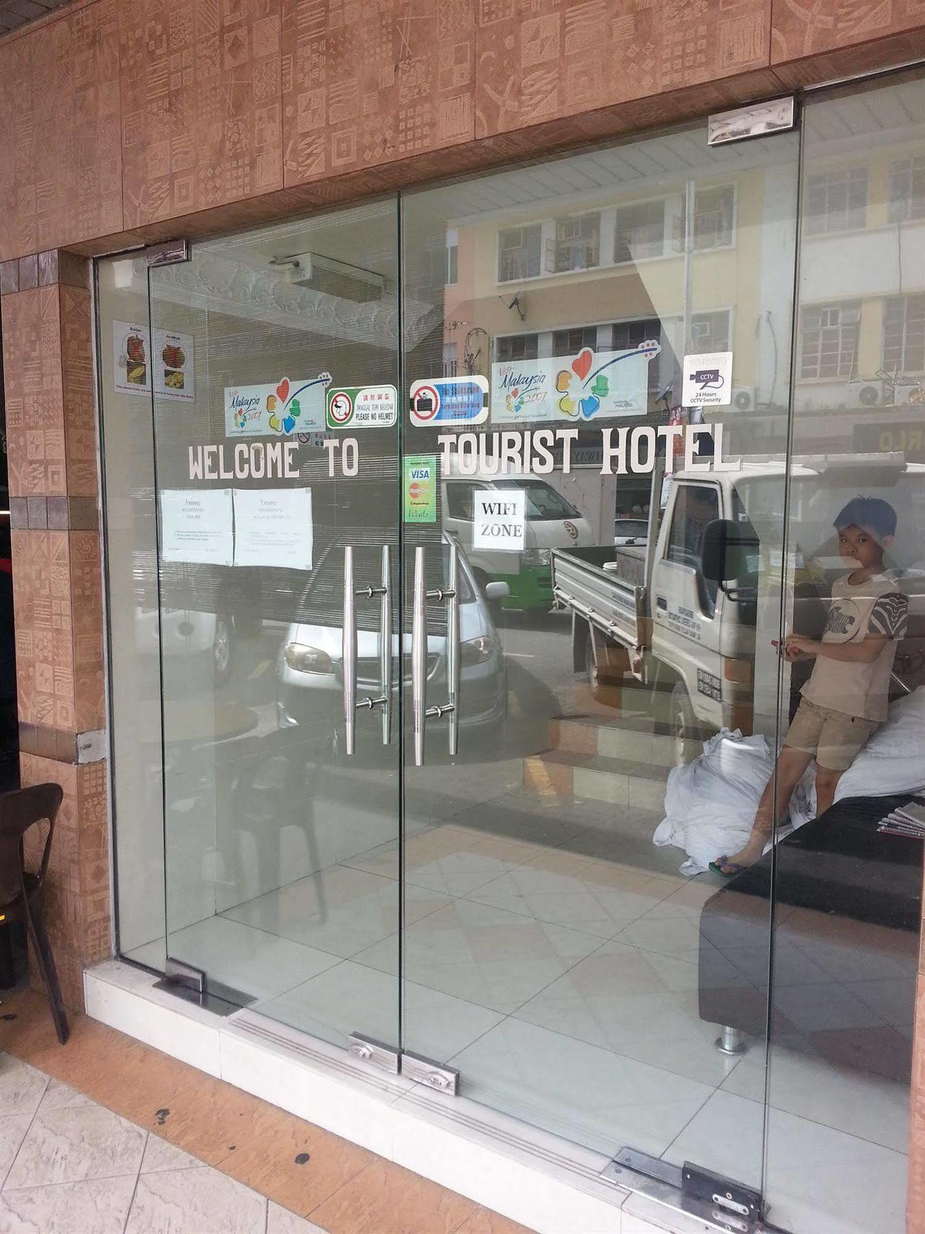 Hotel Tourist City Centre By Hotspot Essential Kota Kinabalu Exterior foto